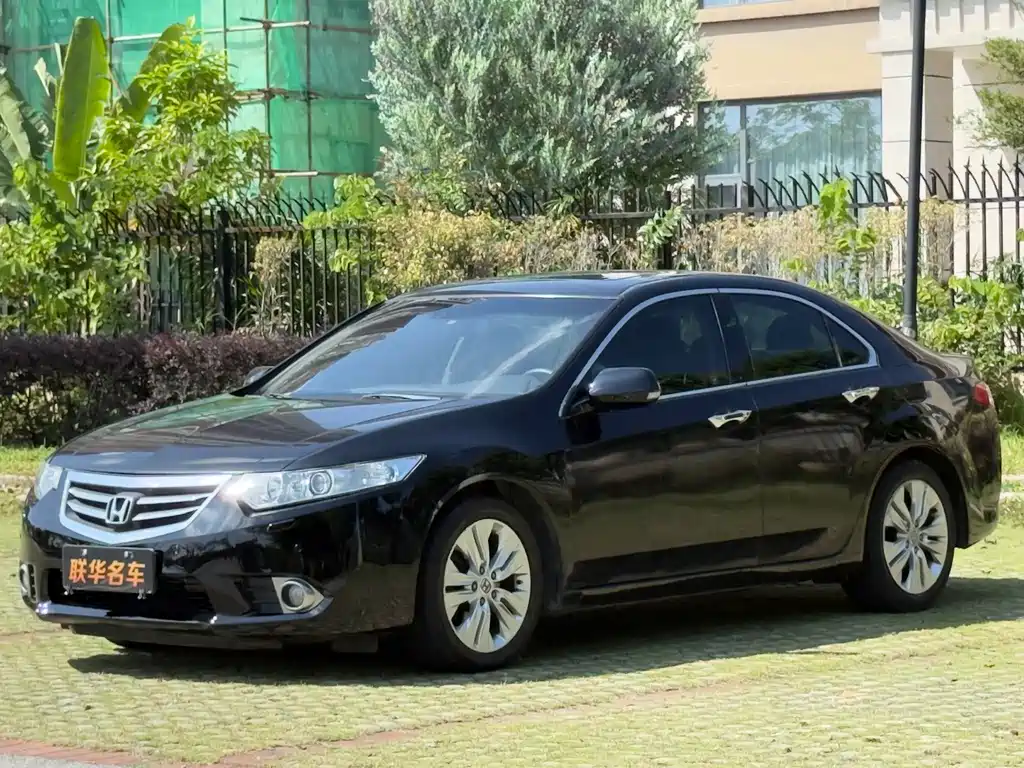 Honda Spirior 2014 — фото 3