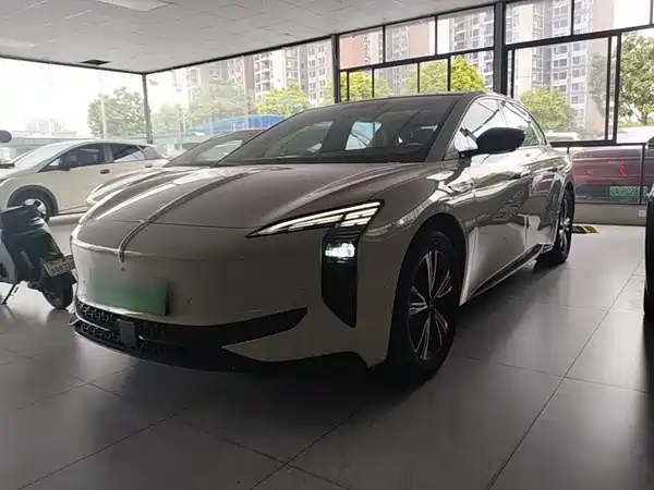 Hongqi EH7 2026