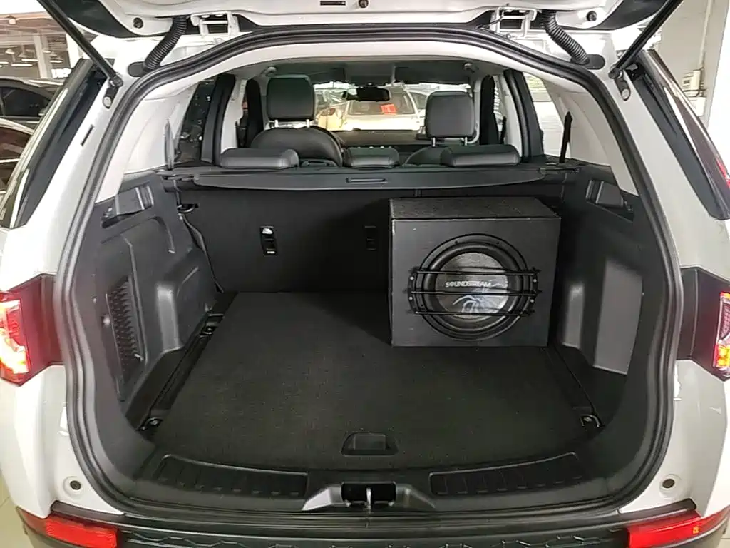 Land Rover Discovery Sport 2019 — фото 19
