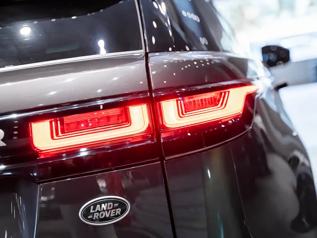 Land Rover Velar 2022 — фото 7