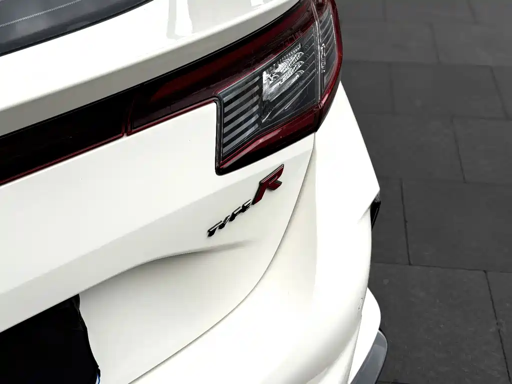 Honda Civic 2025 — фото 10