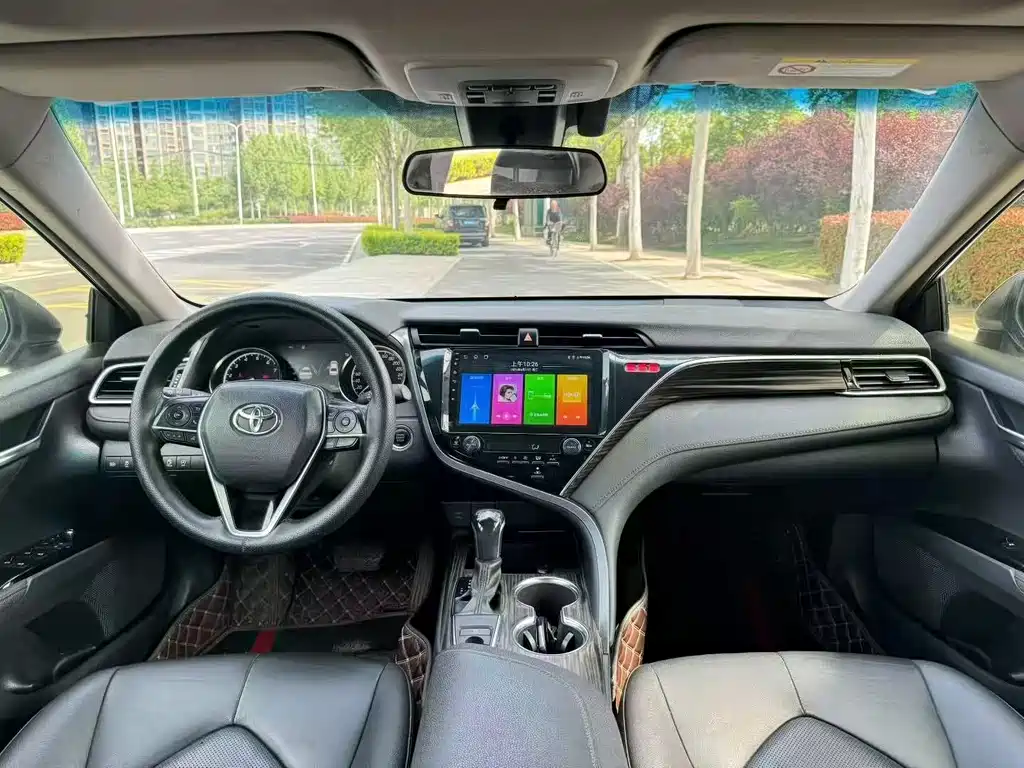 Toyota Camry 2019