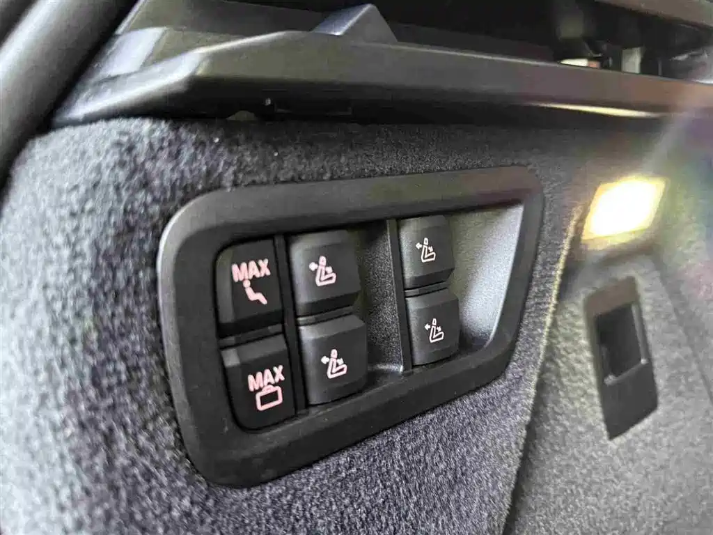 BMW X7 2021 — фото 16