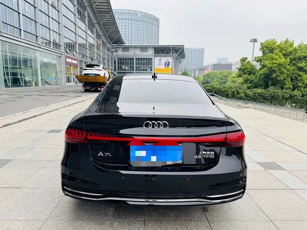 Audi A7L 2024 — фото 4