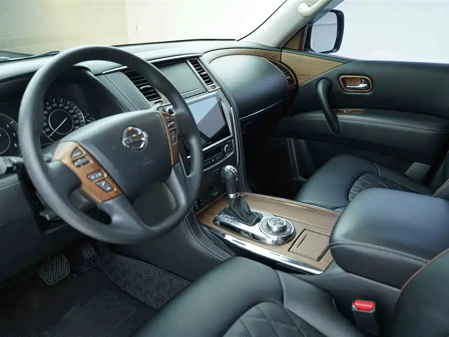 Nissan Patrol 2019 — фото 10