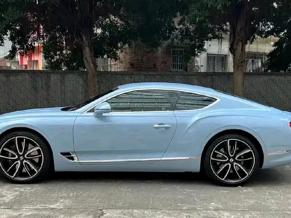 Bentley Continental 2023