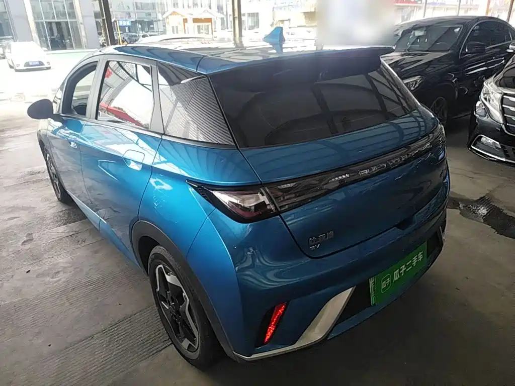 BYD Dolphin 2023