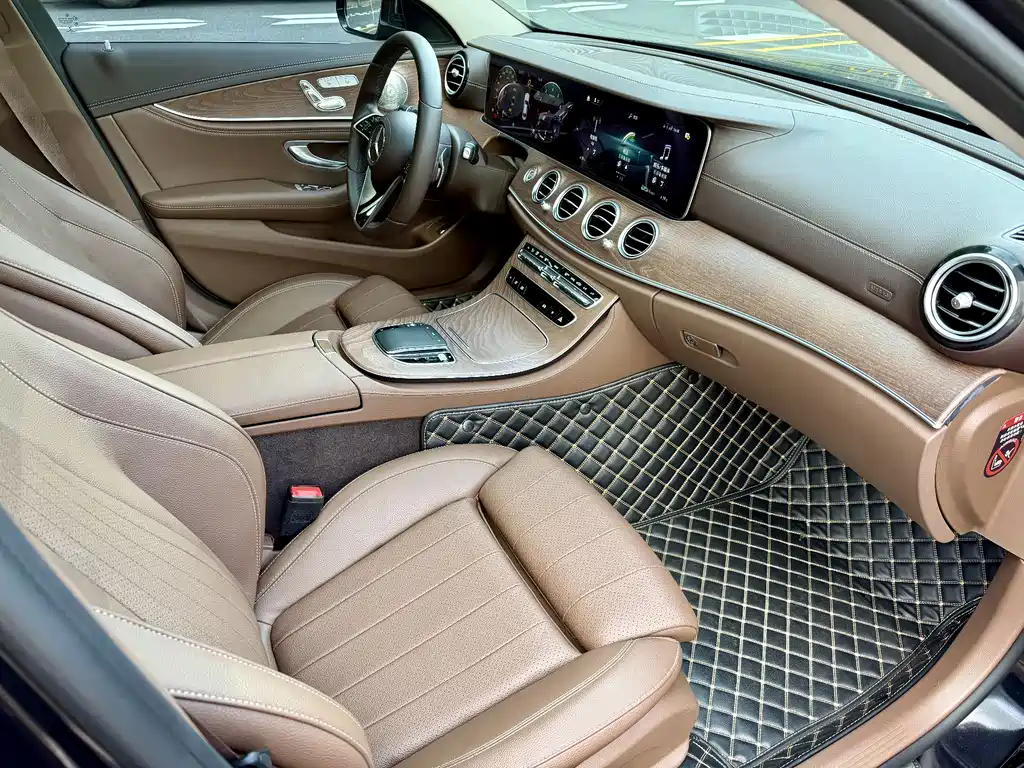 Mercedes-Benz E-Class 2022 — фото 7