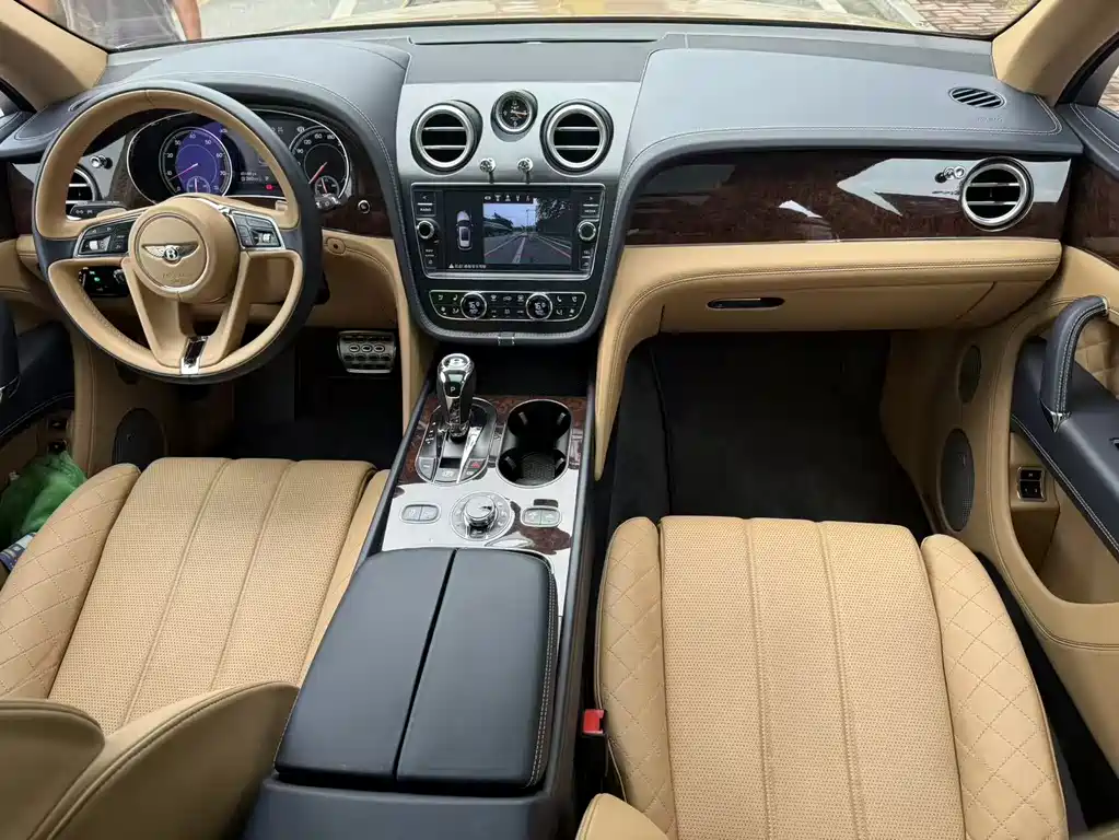 Bentley Bentayga 2016