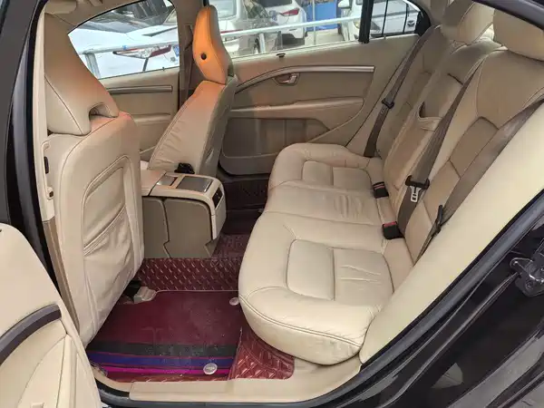 Volvo S80L 2012
