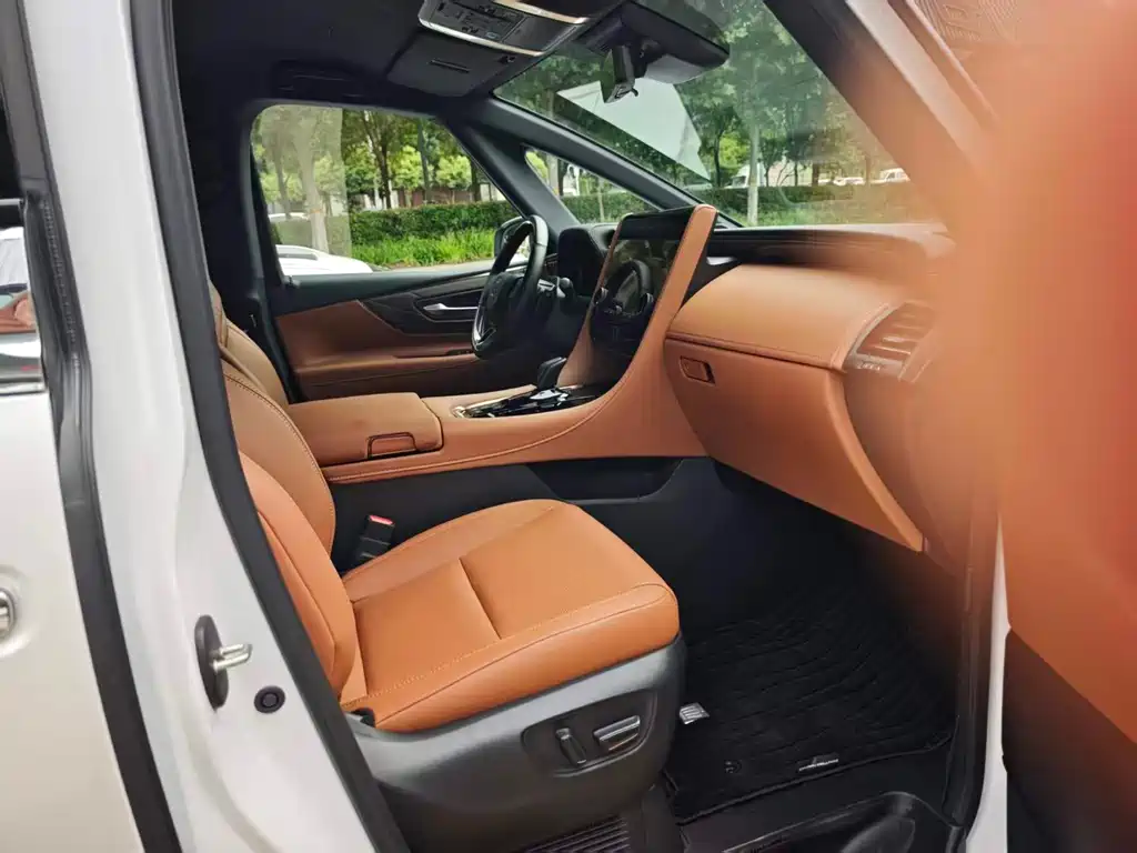 Toyota Vellfire 2025 — фото 5
