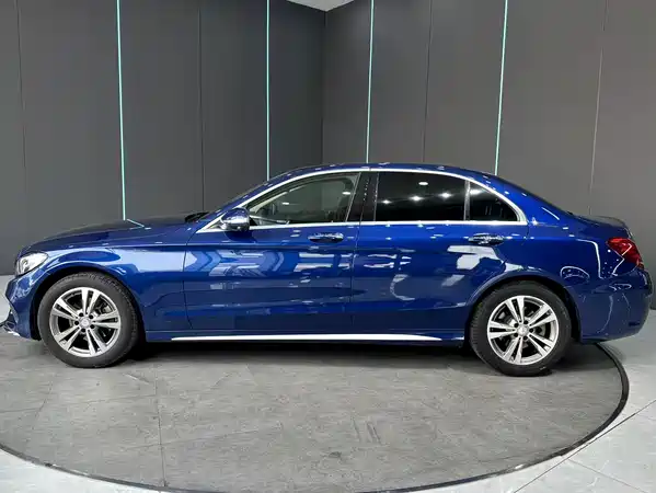 Mercedes-Benz C-Class 2017