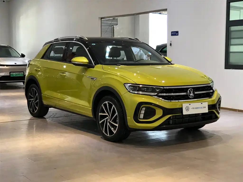 Volkswagen T-Roc 2023 — фото 2