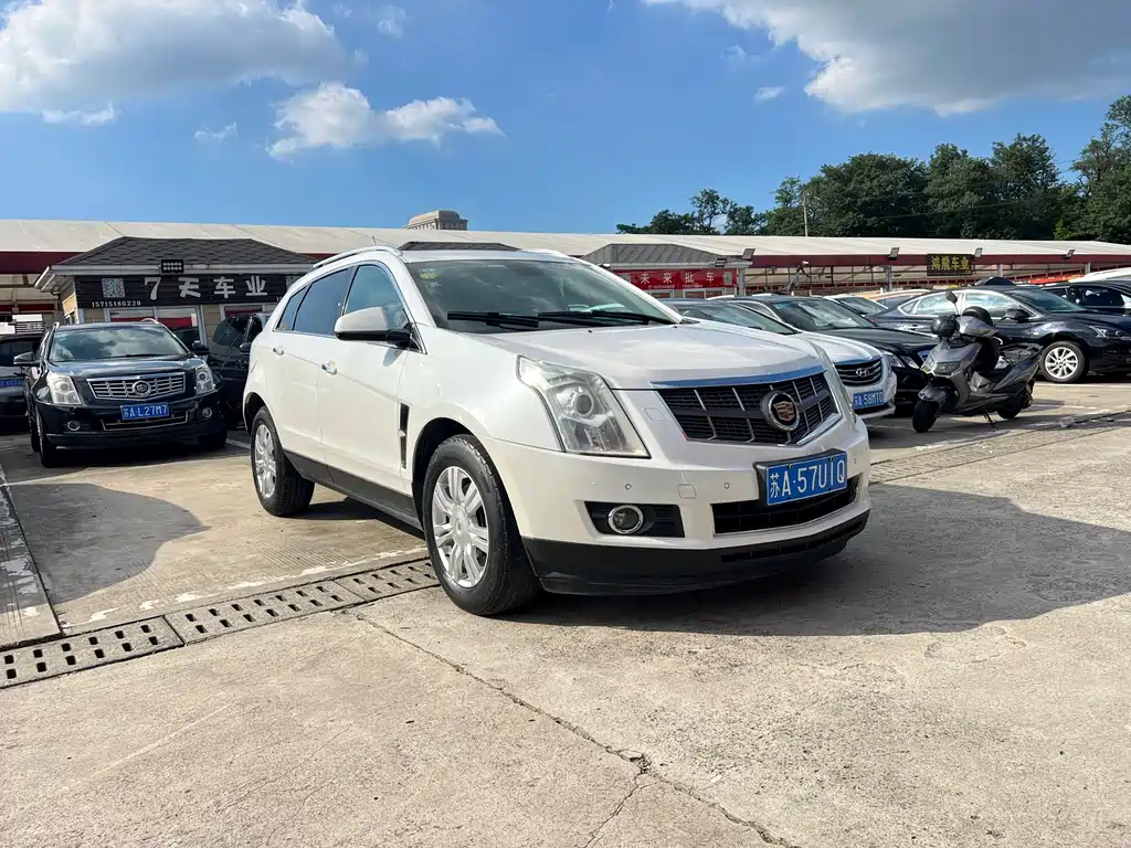 Cadillac SRX 2013 — фото 2