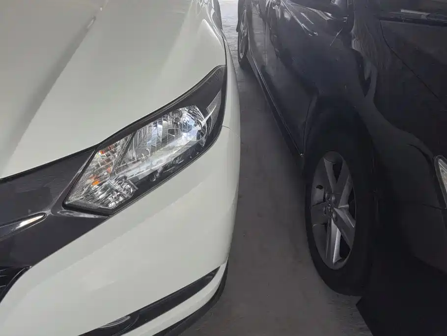Honda Vezel 2016