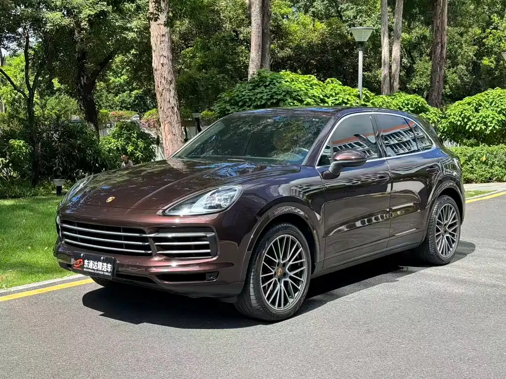 Porsche Cayenne 2020 — фото 1