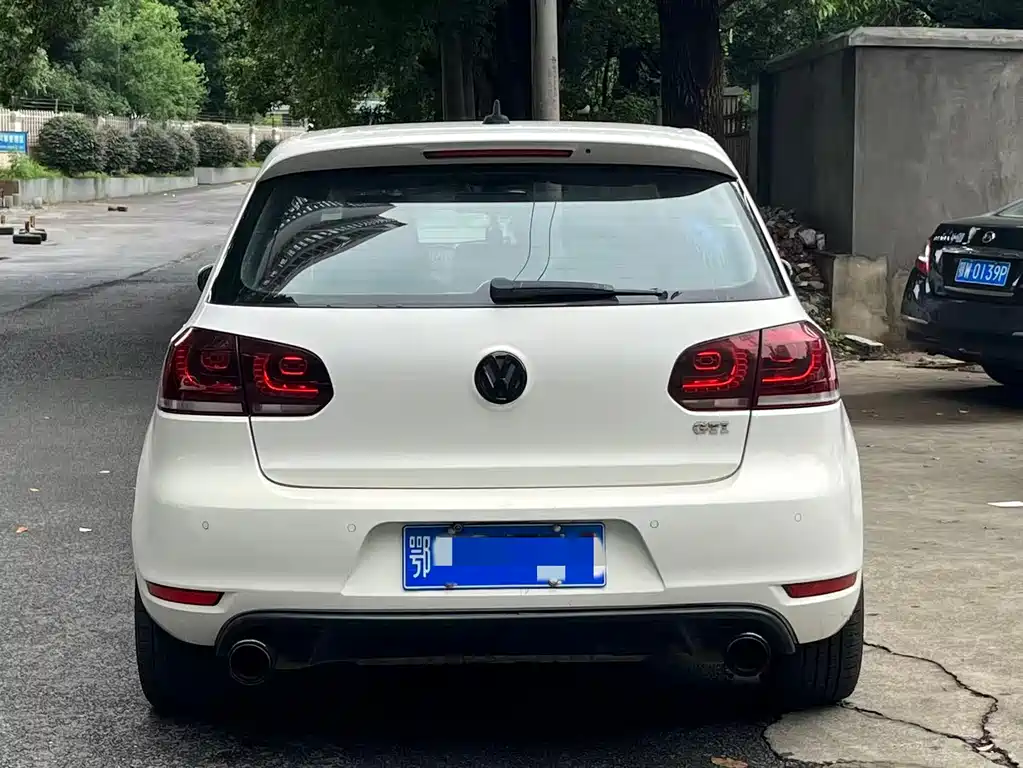Volkswagen Golf GTI 2010