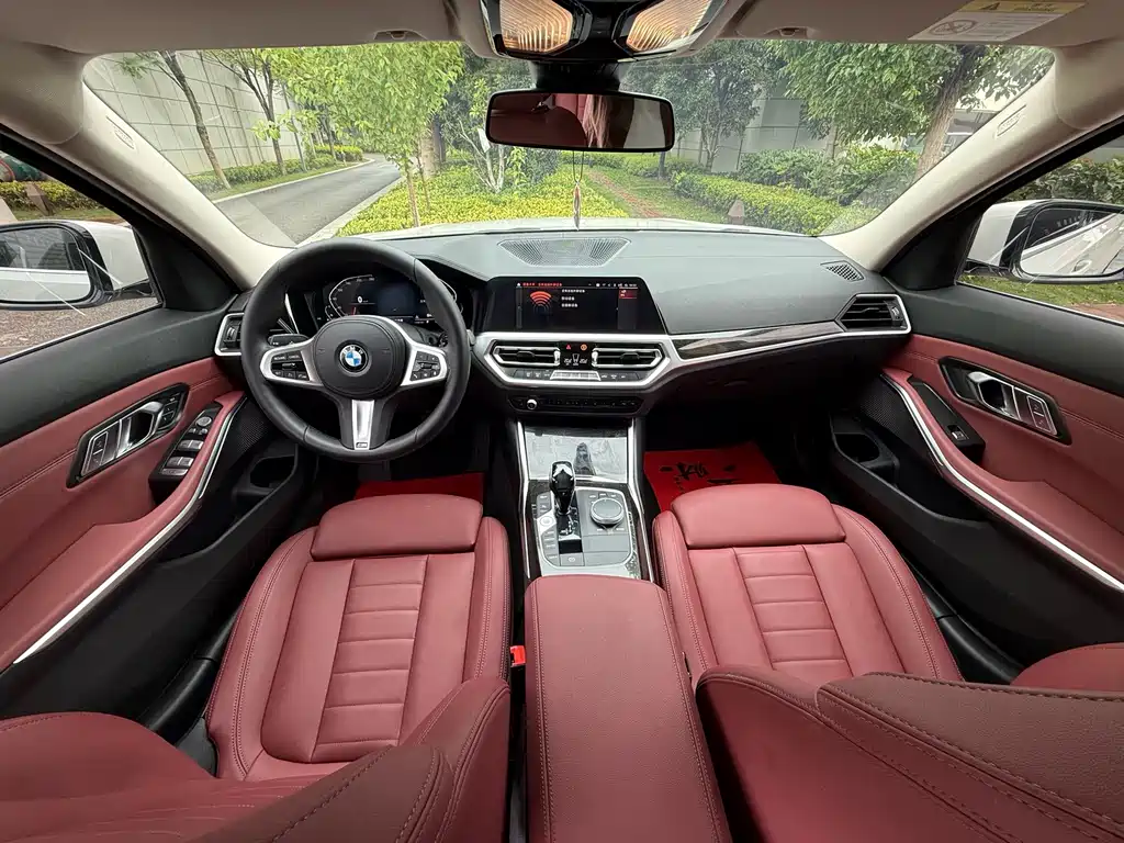BMW 3 Series 2021
