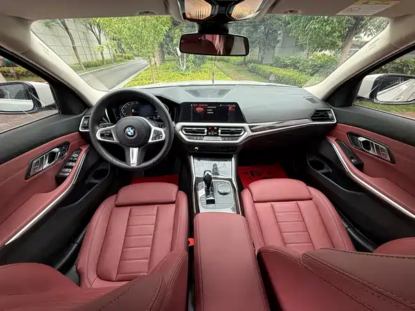 BMW 3 Series 2021