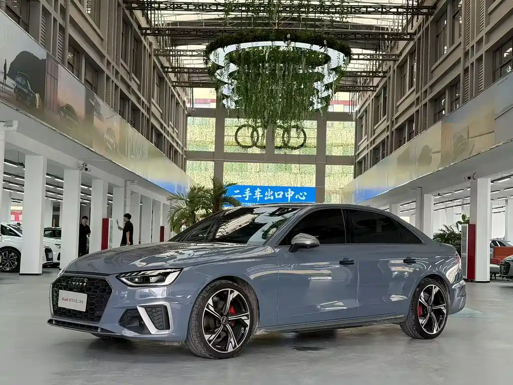 Audi A4L 2022
