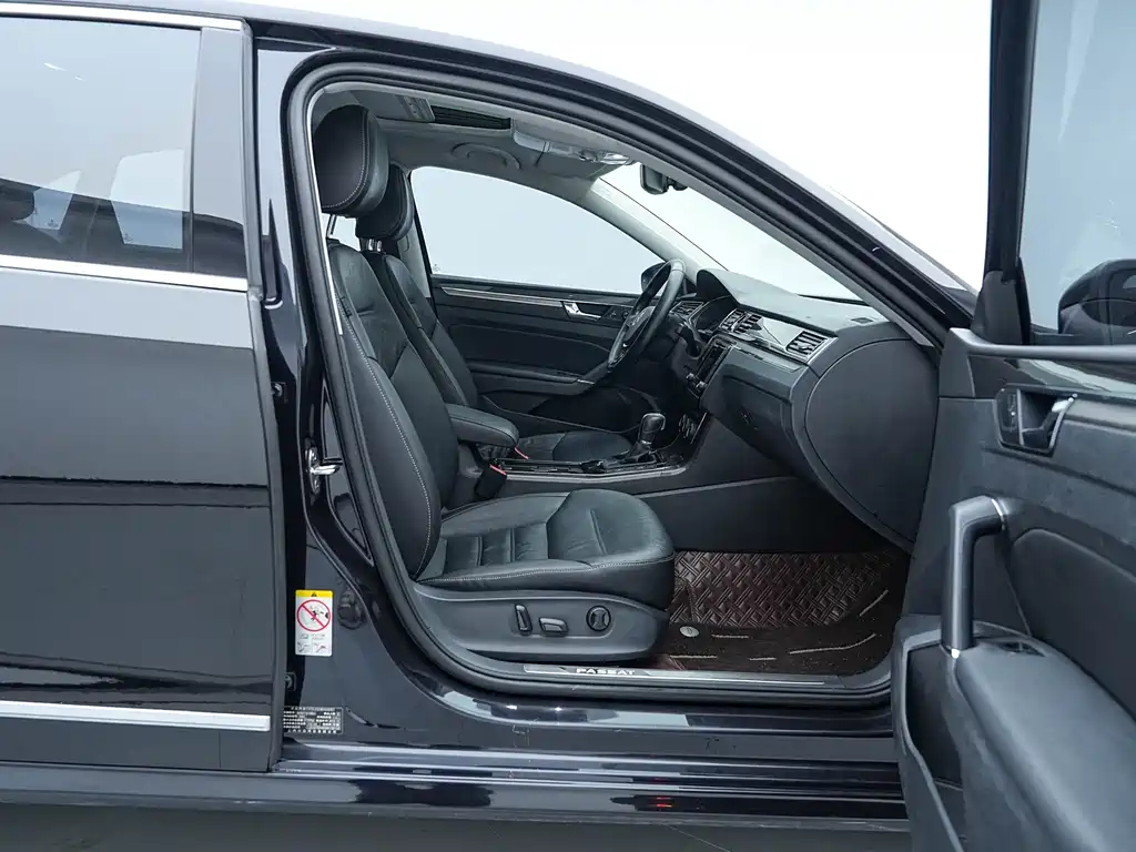 Volkswagen Passat 2017 — фото 18