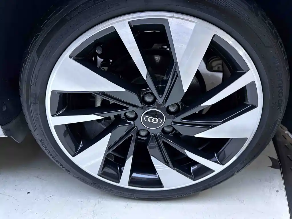 Audi A3 2023 — фото 20