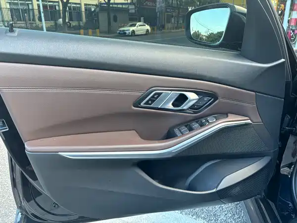 BMW i3 2023