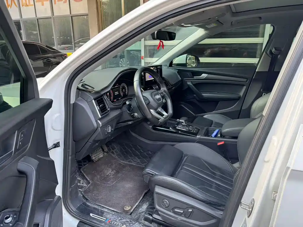 Audi Q5L 2021