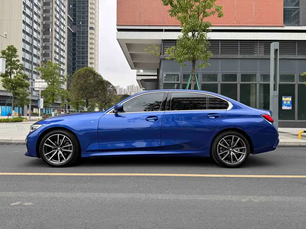 BMW 3 Series 2020 — фото 18