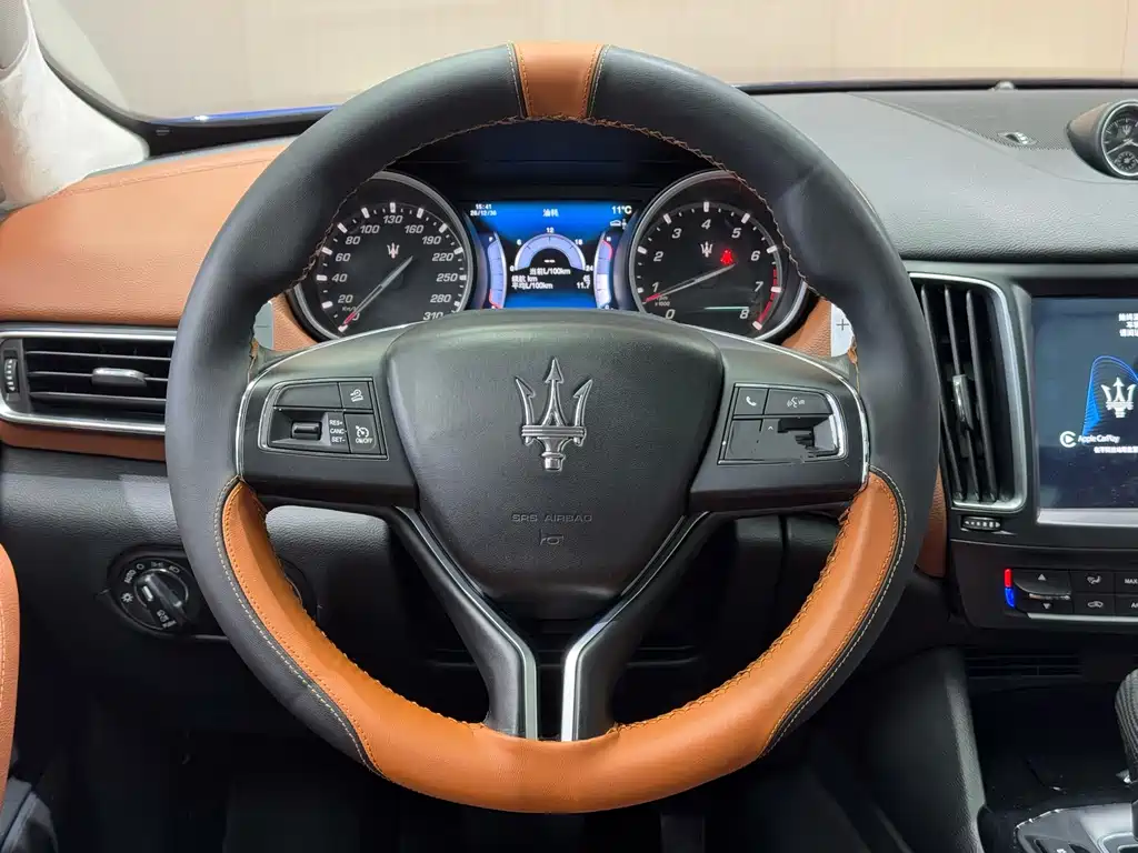 Maserati Levante 2018 — фото 9