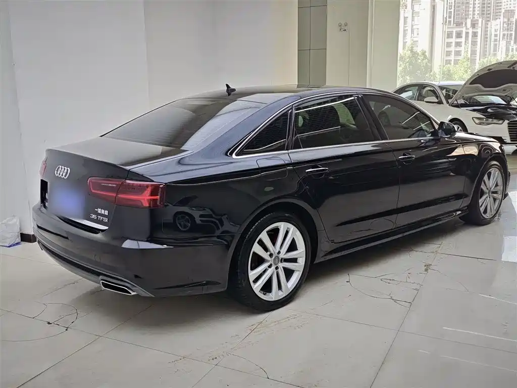 Audi A6L 2018 — фото 7