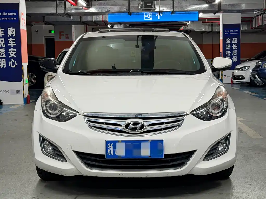 Hyundai Elantra 2013
