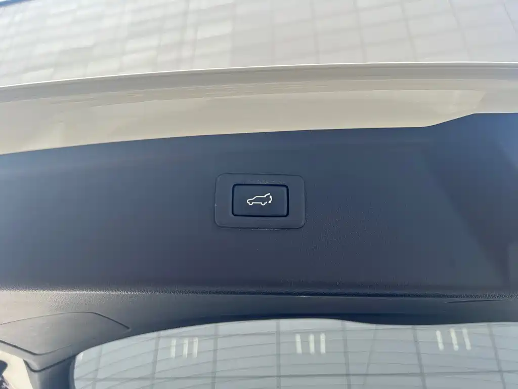 Subaru Outback 2017 — фото 11