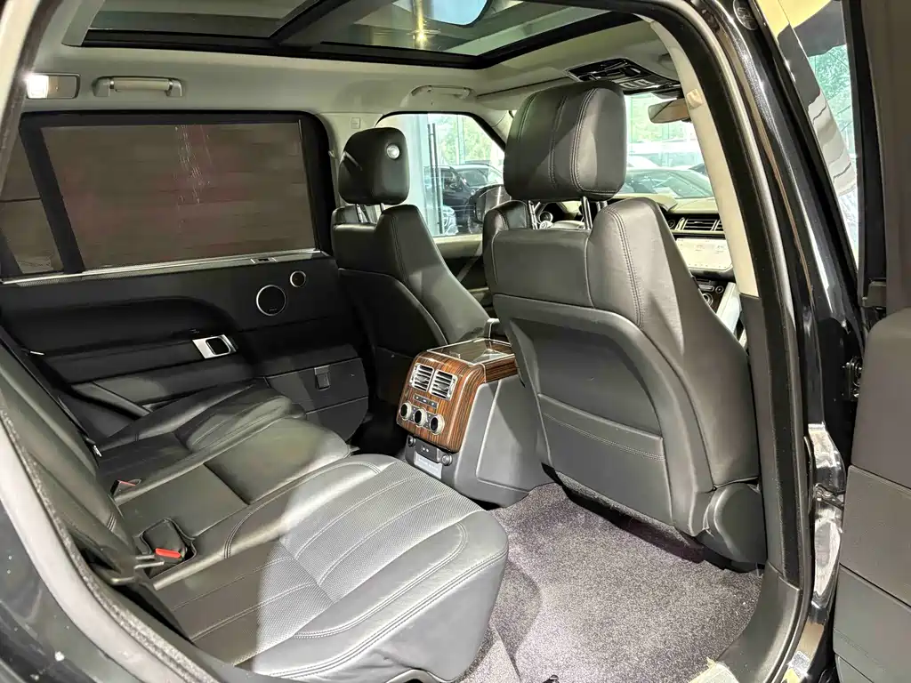 Land Rover Range Rover 2017 — фото 20