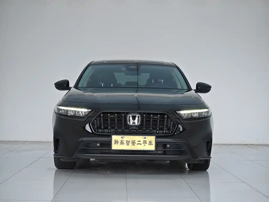 Honda Inspire 2025 — фото 2