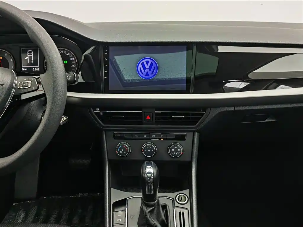 Volkswagen Lavida 2019 — фото 12