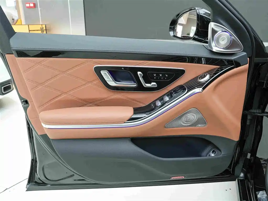 Mercedes-Benz Maybach S-Class 2024 — фото 16