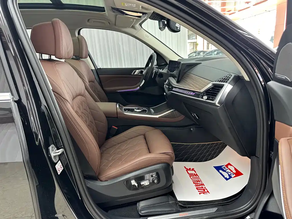 BMW X7 2024 — фото 16
