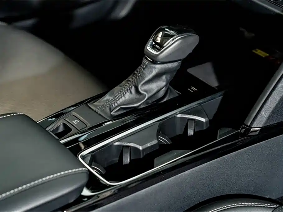 Toyota Camry 2025 — фото 19