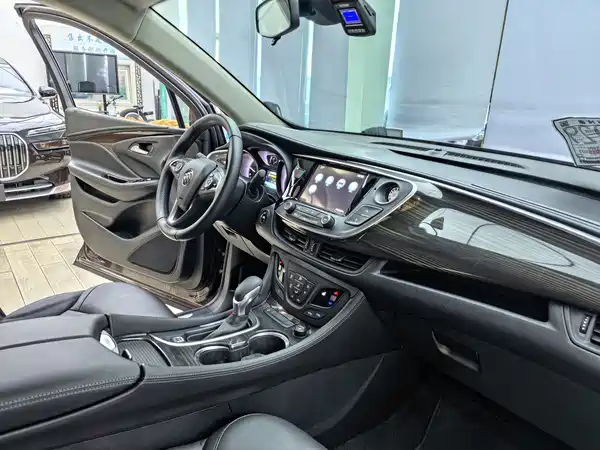 Buick Envision Plus 2018
