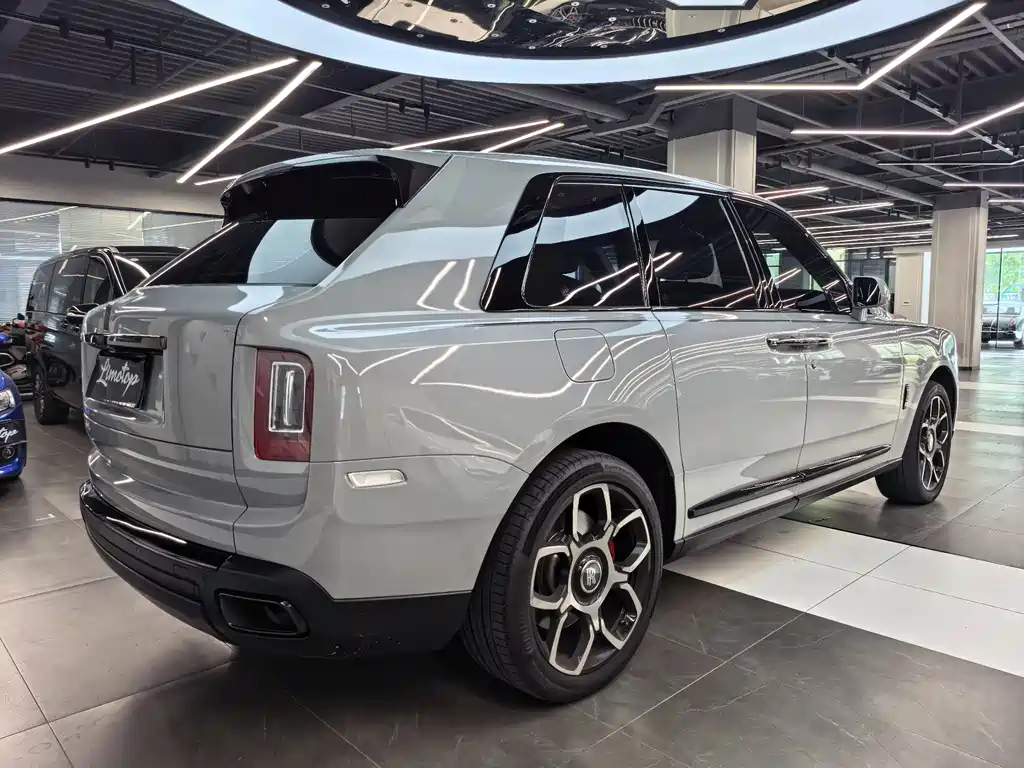 Rolls-Royce Cullinan 2021 — фото 4