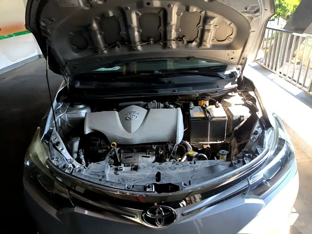 Toyota Vios 2015 — фото 20