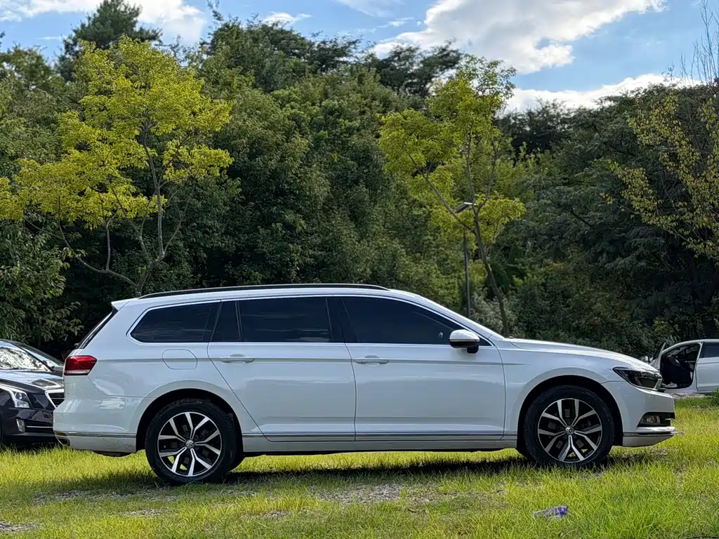 Volkswagen Viloran 2018 — фото 10