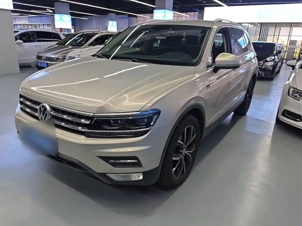 Volkswagen Tiguan L 2019 — фото 2