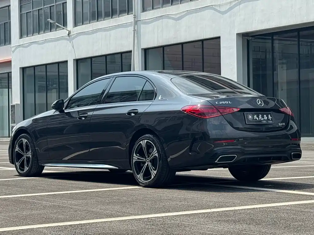Mercedes-Benz C-Class 2022 — фото 7