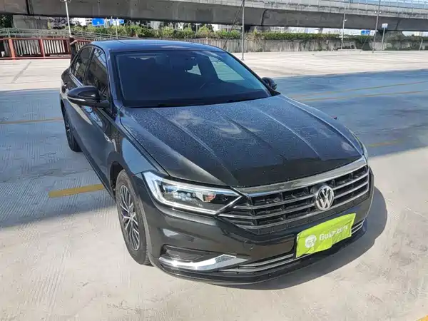 Volkswagen Sagitar 2021
