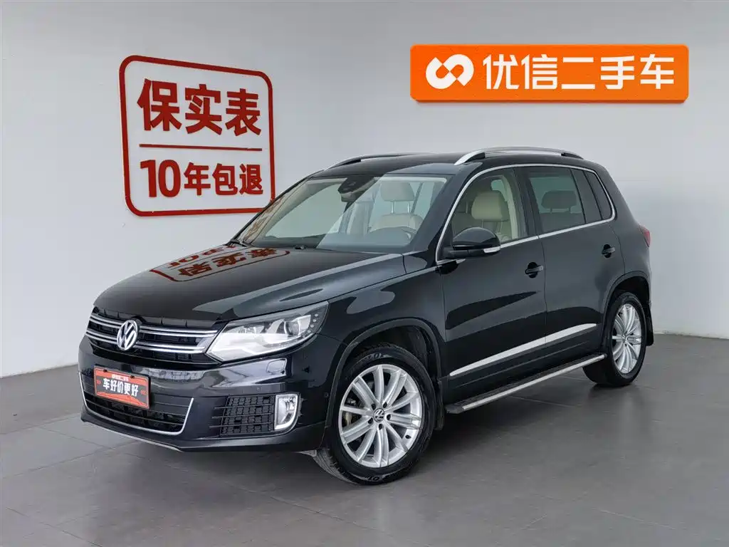 Volkswagen Tiguan 2015 — фото 1