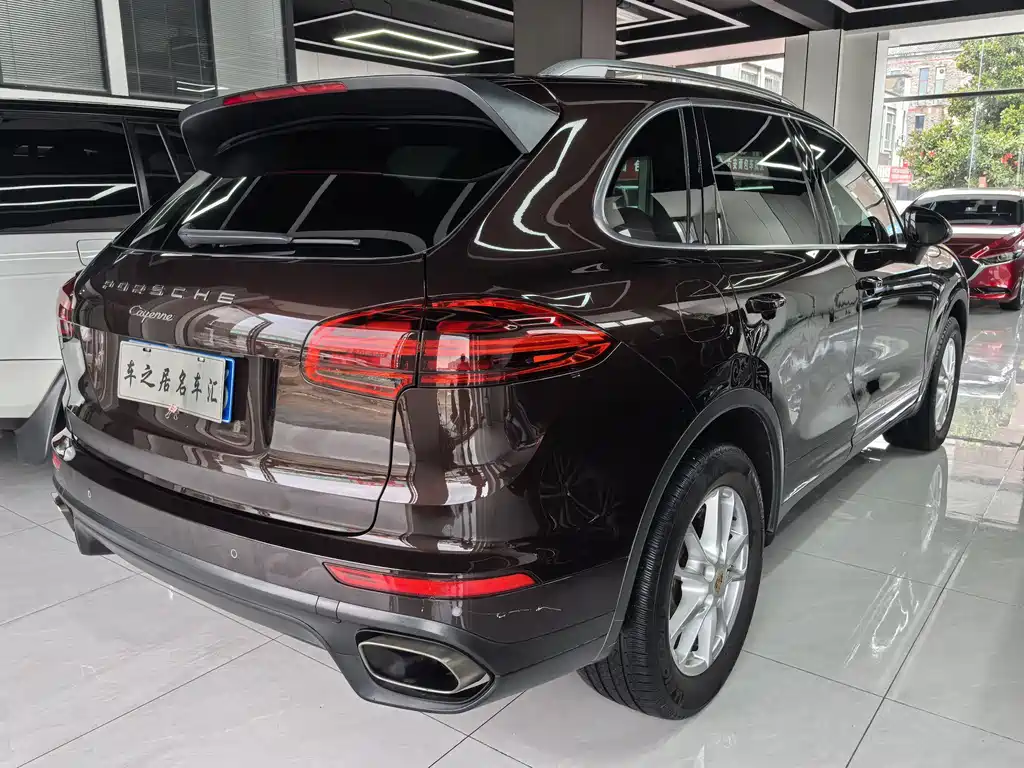 Porsche Cayenne 2015 — фото 9