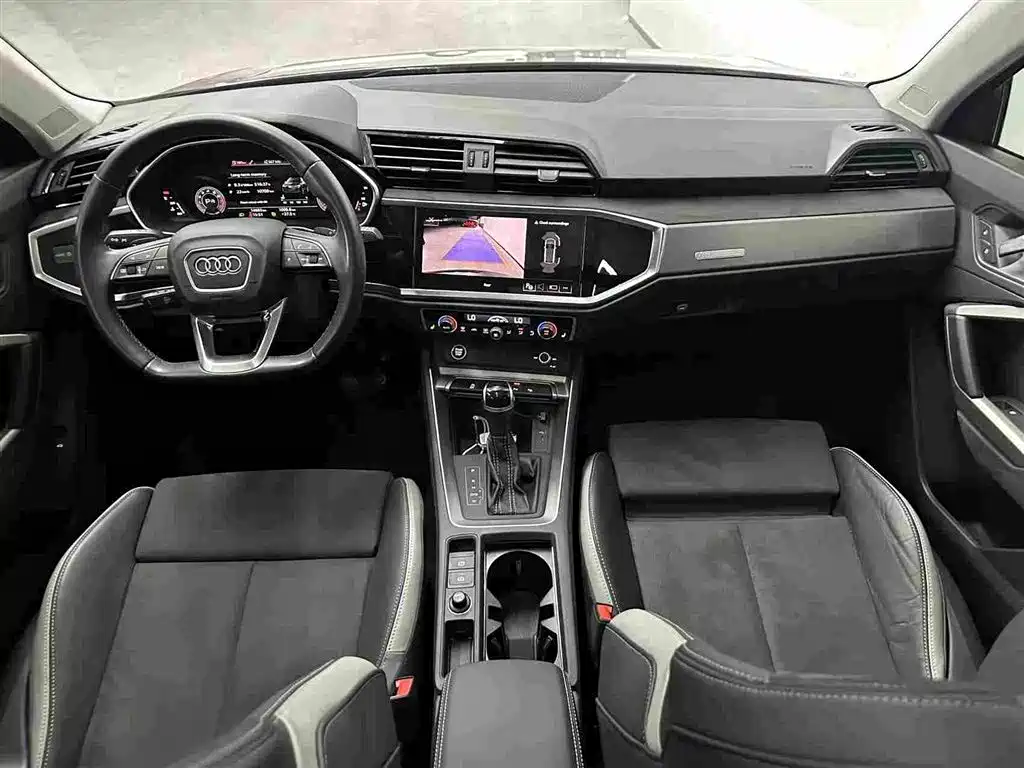 Audi Q3 2023 — фото 11