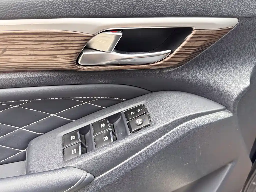GAC Motor Trumpchi M8 2019 — фото 17